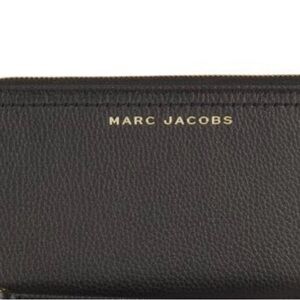 Marc Jacobs Black Leather Zip Around Wallet